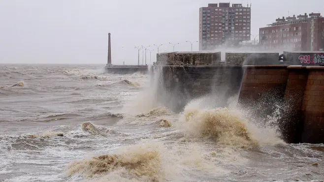 focouy-viento-vientos-fuertes-tormentas