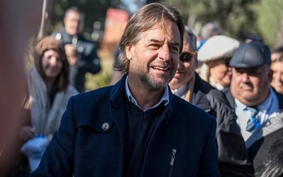 in-luis-lacalle-pou-adhoc-mauricio-zina-20250628mzina_1328
