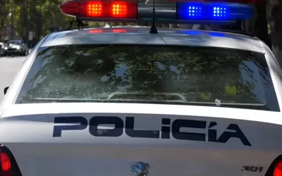policia-generico-sirena-patrullero-movil